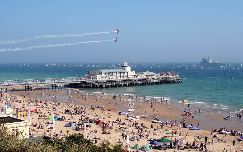 Spring Lodge Bournemouth Bagian luar foto