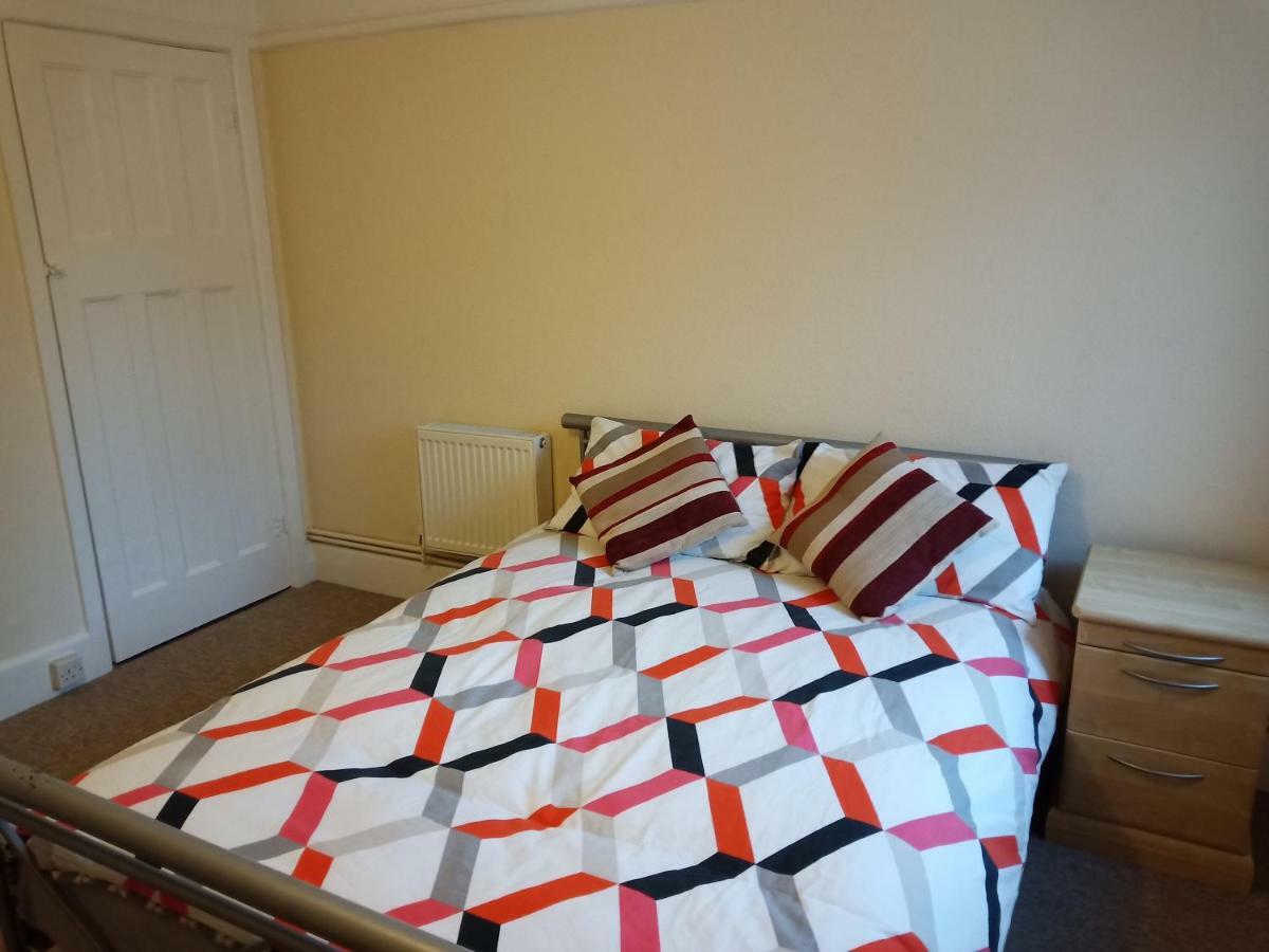 Spring Lodge Bournemouth Bagian luar foto